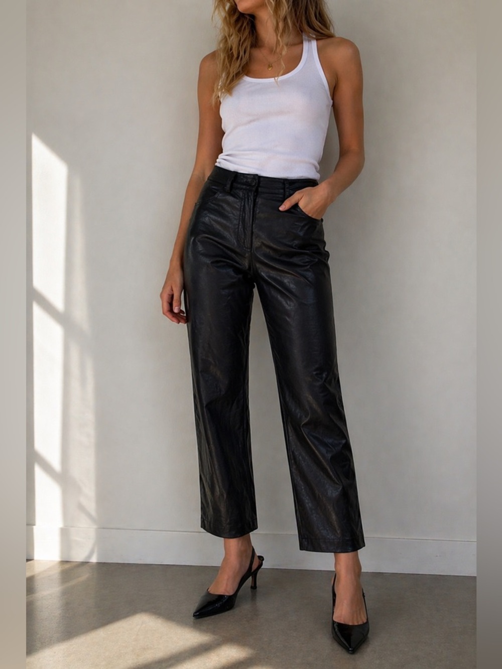 Wilfred Melina Black Vegan Leather High Rise Straight Leg Pants Size 8‎